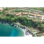2 Bedroom In Briatico