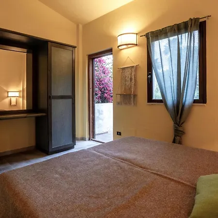 2 Bedroom In Apartamento Briatico