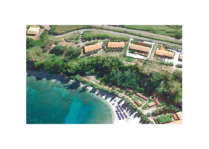 2 Bedroom In Briatico