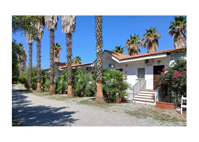 2 Bedroom In * Briatico